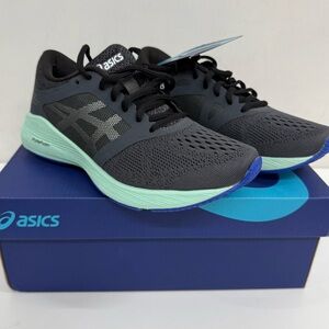 NWT Asics Women's Athletic Shoes - RoadHawk FF